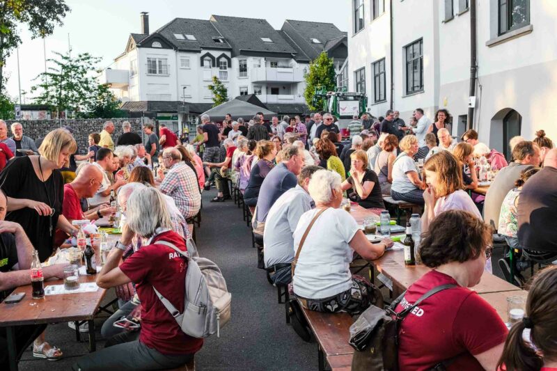 Dinner für Demokratie: Ein Fest für Vielfalt in Halver 40 Grüne Halver - % filename%