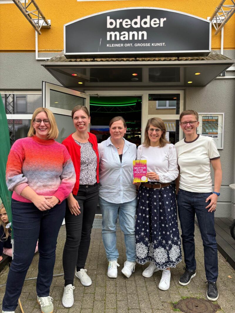 Gruppenfoto mit 5 Frauen